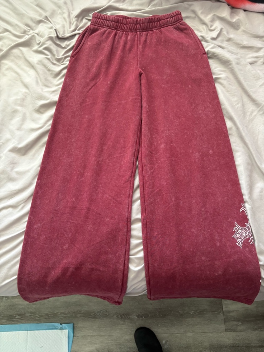 Wide-Leg Burgundy Sweatpants with Rhinestone Star Detail